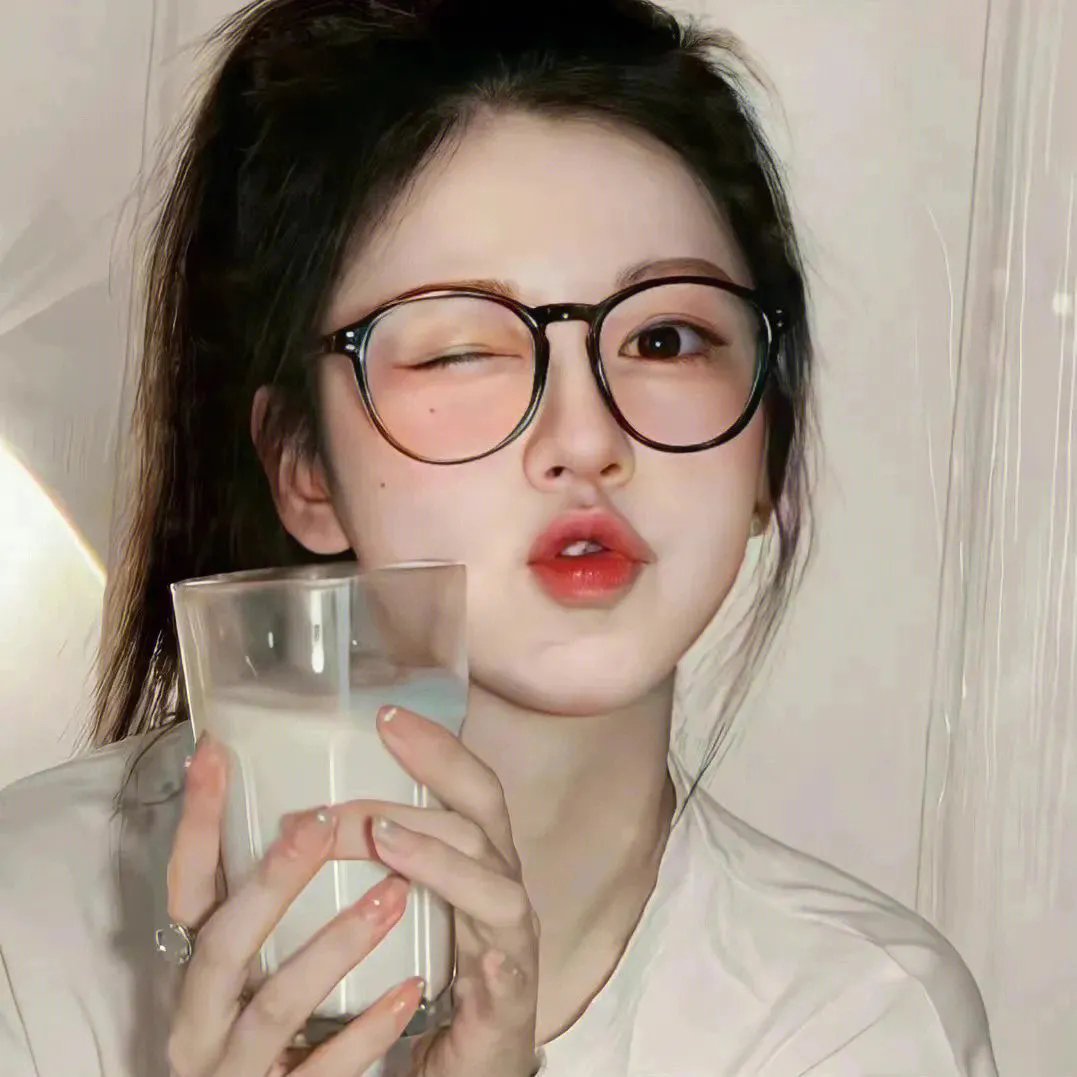 春闺三凤